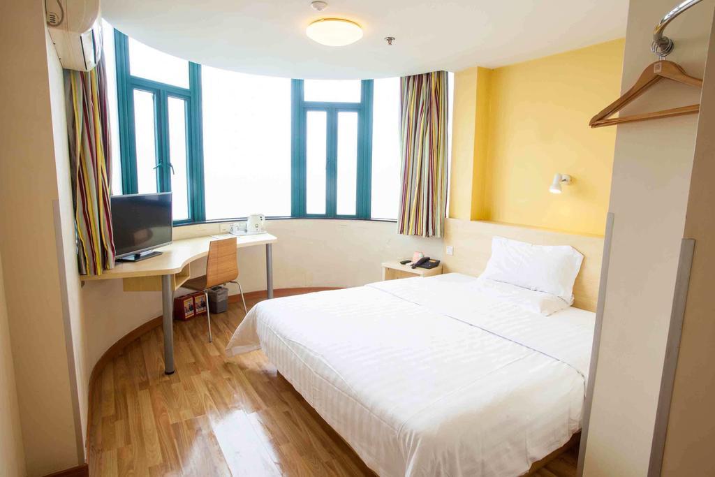 7 Days Inn Heze Mudan Road Branch Room photo
